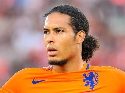 Voetbalpodcast: Wie is nu de leider van Oranje?
