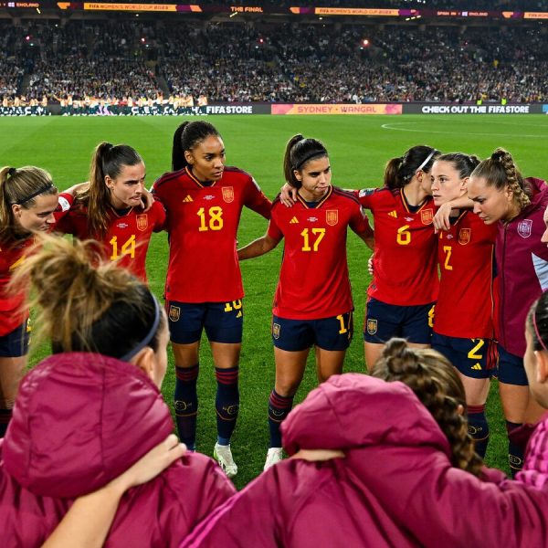 Waarom de Spaanse voetbalsters verandering eisen